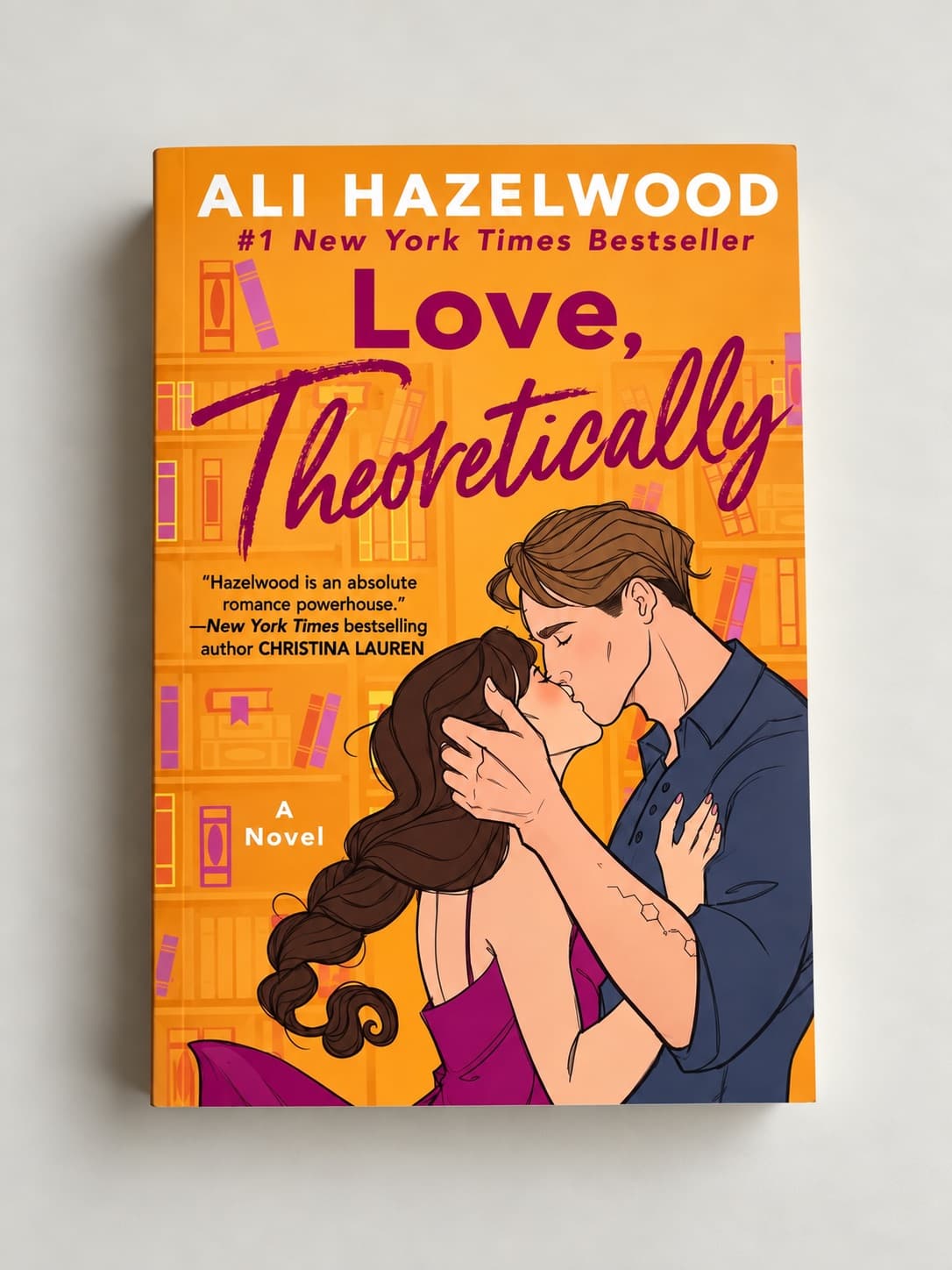 Love theoretically — Ali Hazelwood, libro usado