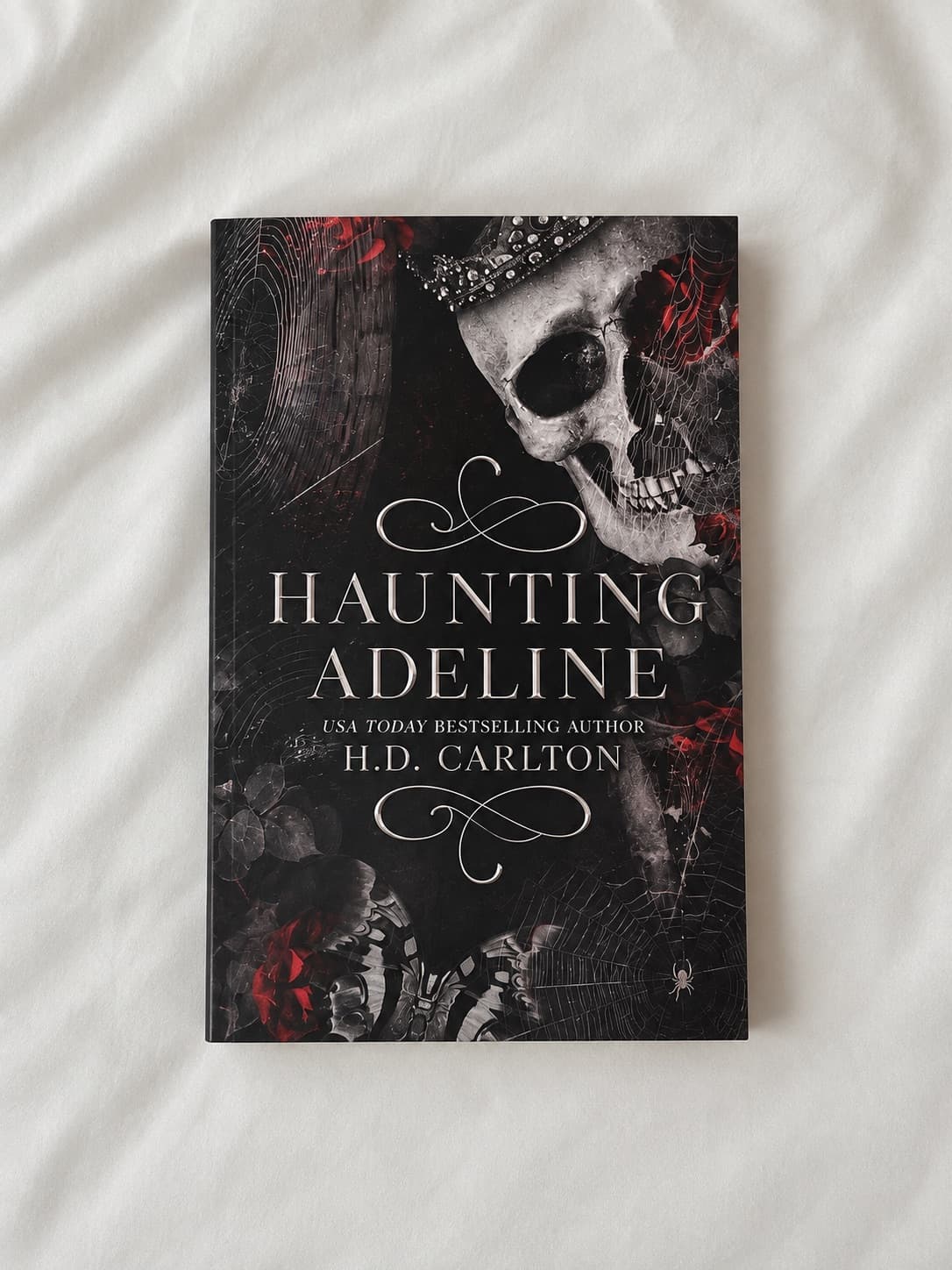 Haunting Adeline — H.D Carlton, libro usado
