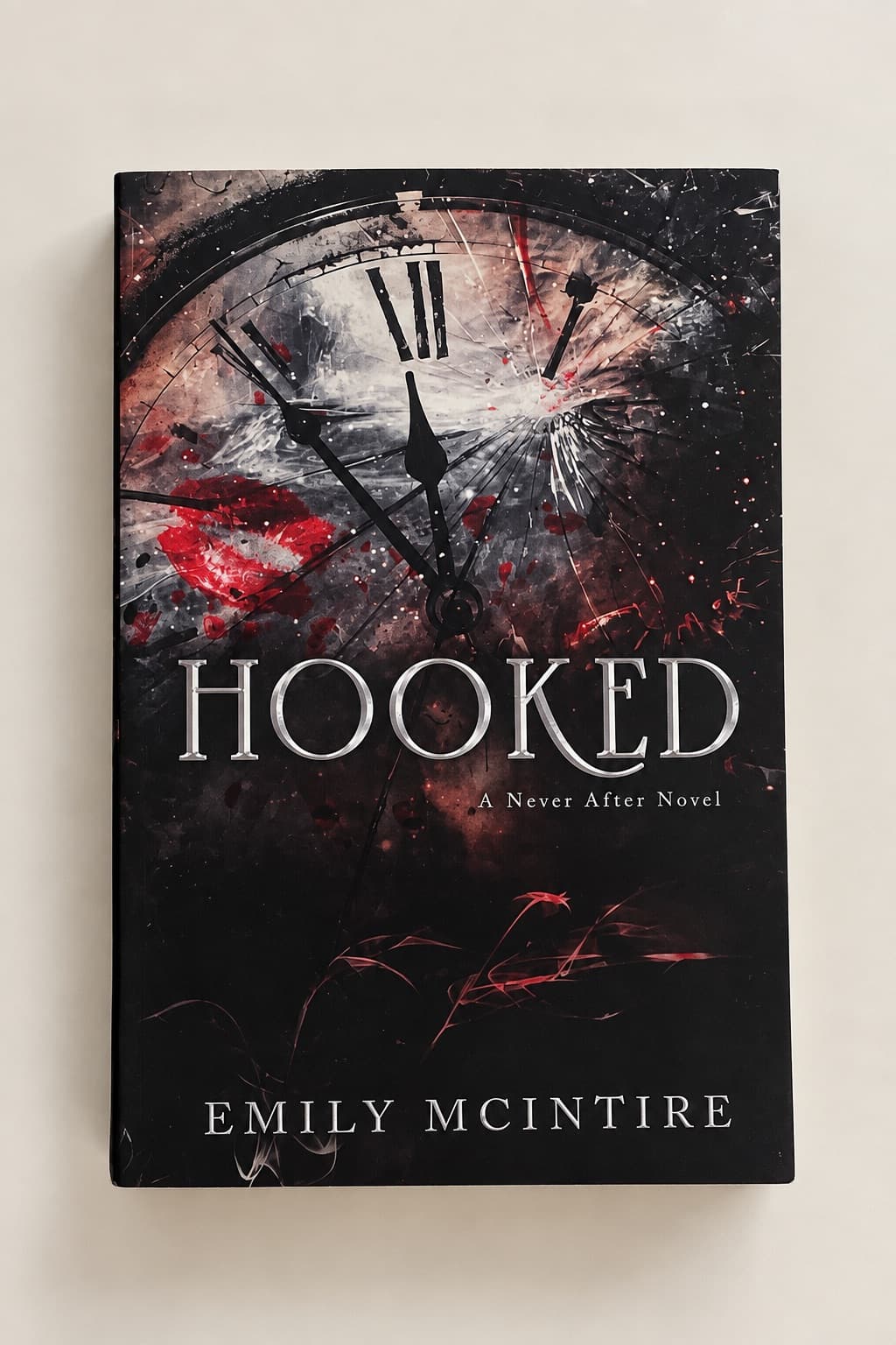 Hooked — Emily Mcintire, libro usado