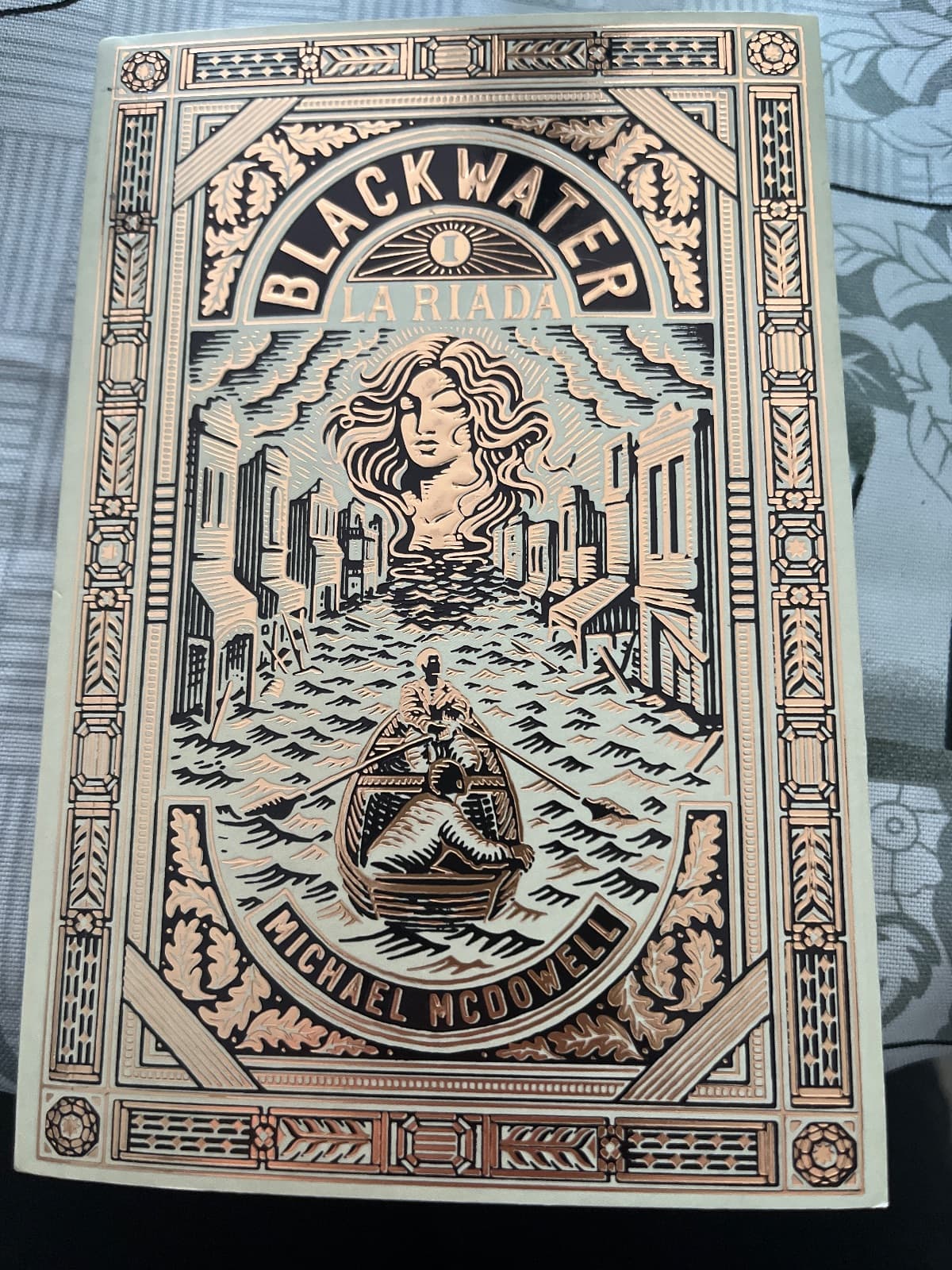 Blackwater I: La Riada — Michael McDowell, libro usado