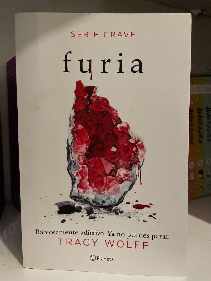 Furia — Tracy Wolff, libro usado