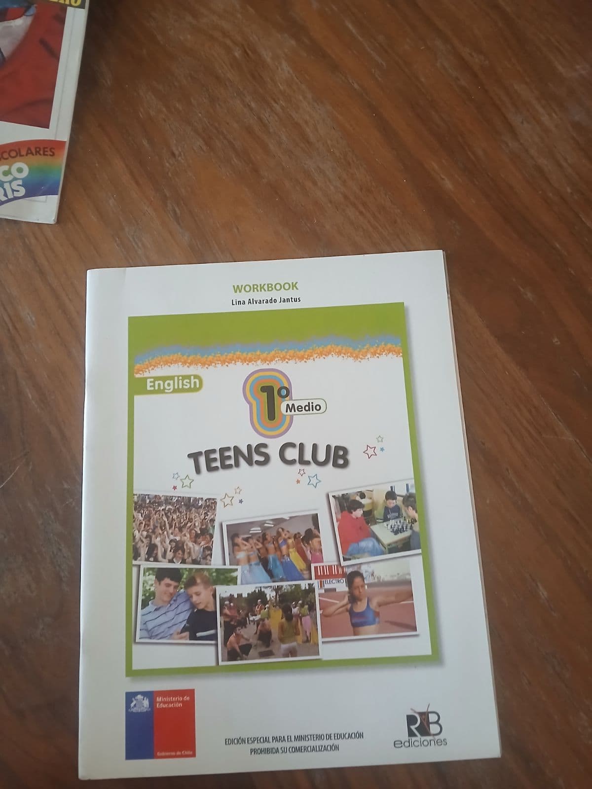 Teens Club — Lina Alvarado Jantus, libro usado (foto 1 de 2)
