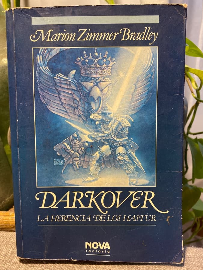 Darkover: La Herencia de los Hastur — Marion Zimmer Bradley, libro usado (foto 1 de 3)