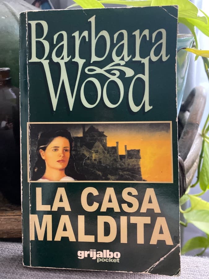 La Casa Maldita — Barbara Wood, libro usado