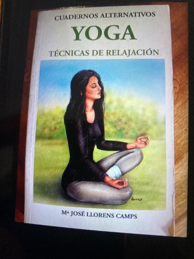 Yoga: Técnicas de Relajación — María José Llorens Camps, libro usado