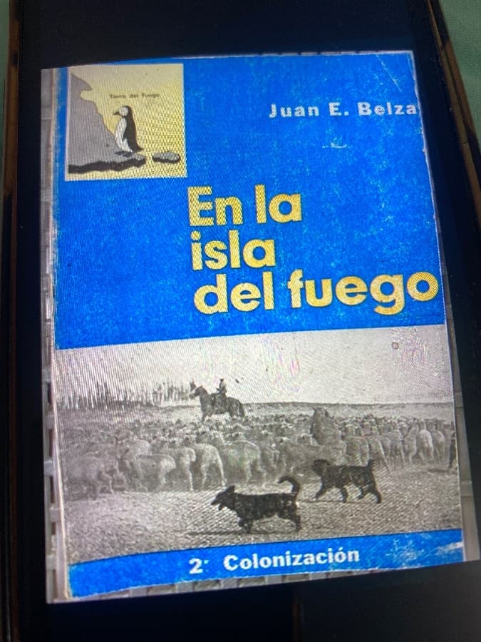 En la isla del fuego - 2: Colonización — Juan E. Belza, libro usado