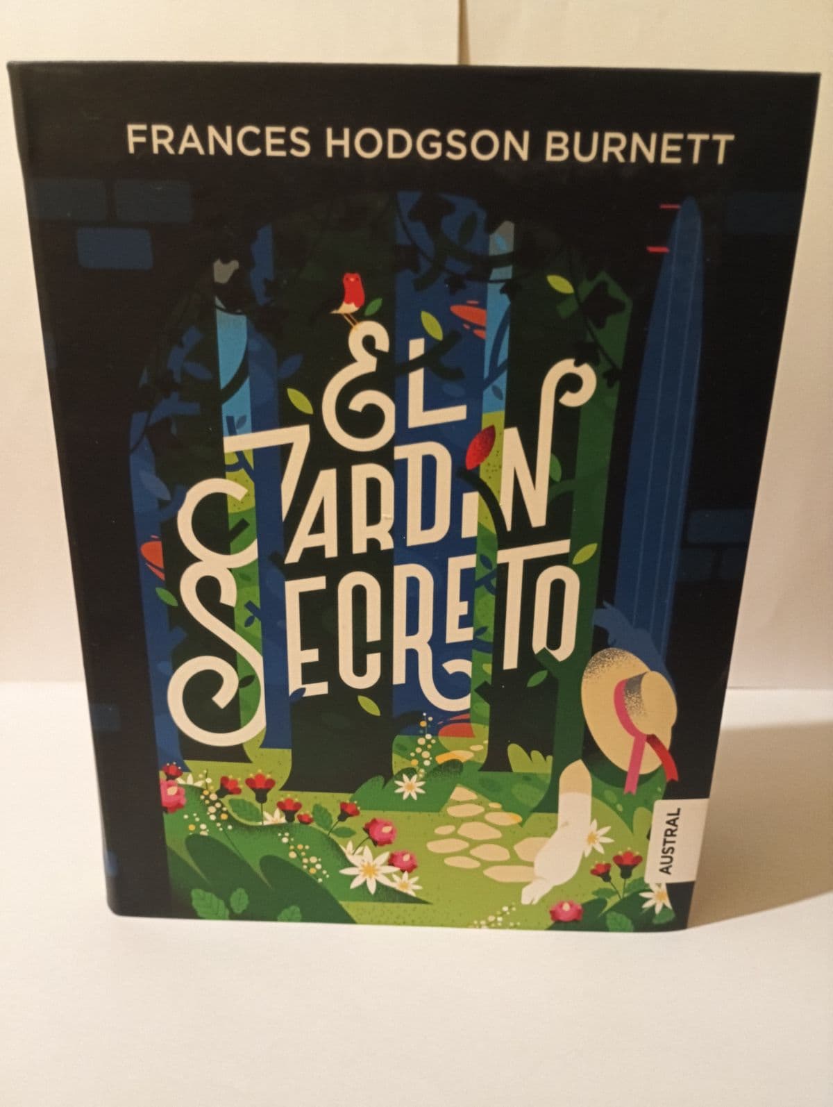 El jardín secreto — Frances Hodgson Burnett, libro usado (foto 1 de 6)