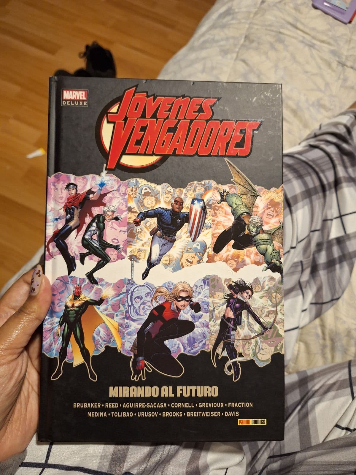 Comic: Jóvenes Vengadores 02 — Matt Fraction, Paul Cornell, Brian Reed, Ed Brubaker, libro usado