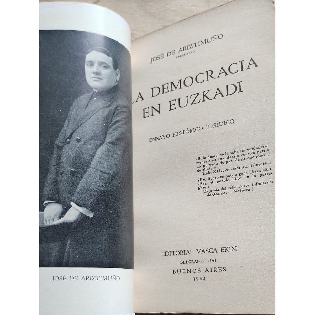 La democracia en Euzkadi. País Vasco — José de Ariztimuño , libro usado
