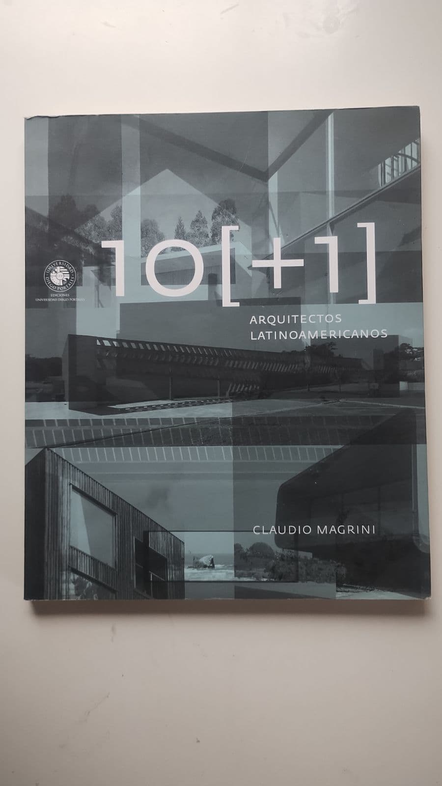 Libro Arquitectura/ arquitectos Latinoamericanos. 10 (+1) — Claudio Magrini, libro usado (foto 1 de 6)