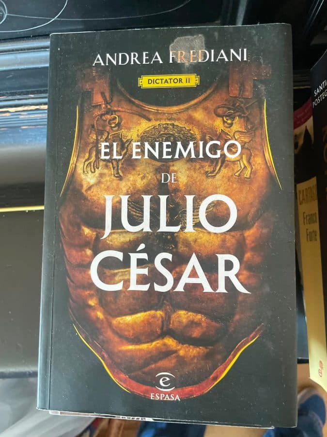 El enemigo de Julio César (Dictator II) — Andrea Frediani, libro usado