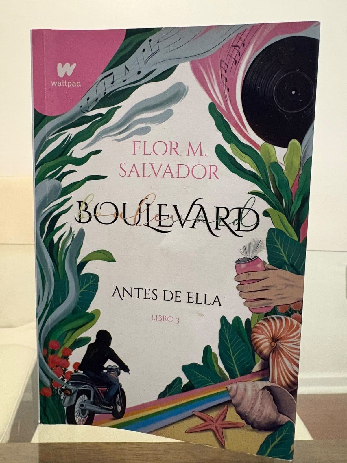 Boulevard: Antes de Ella (Libro 3) — Flor M. Salvador, libro usado