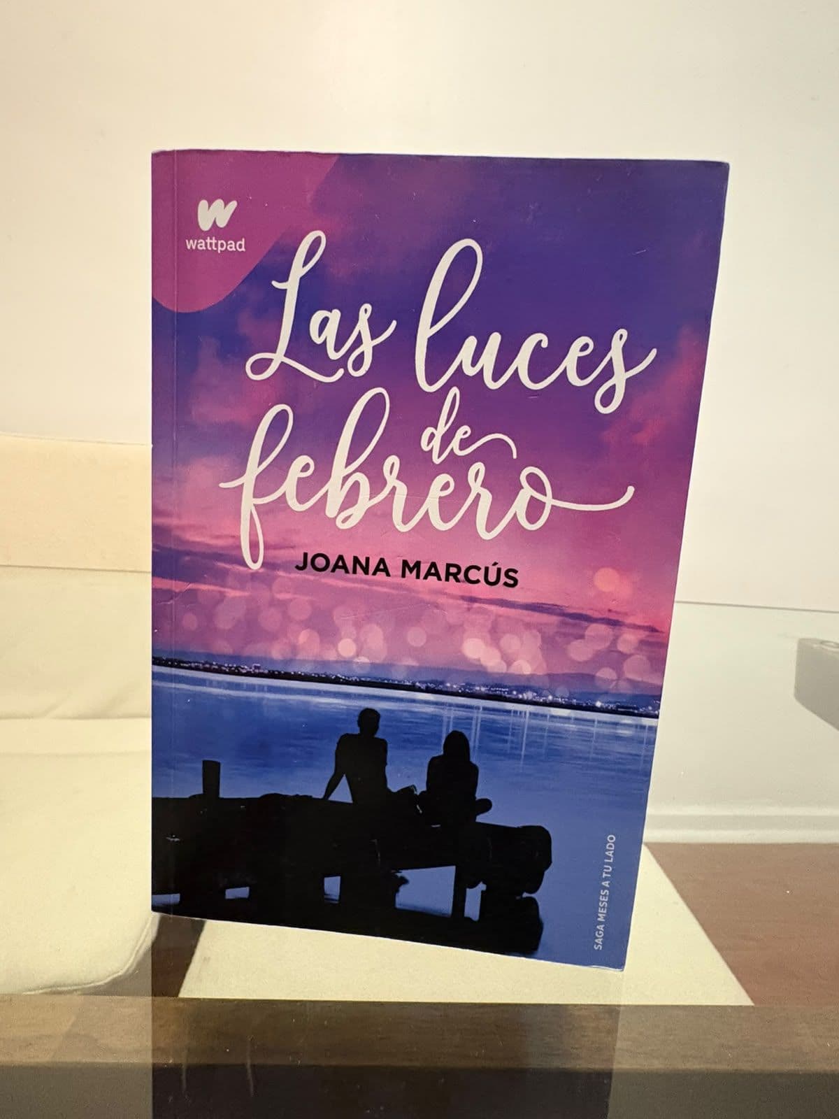 Las luces de febrero — Joana Marcus, libro usado