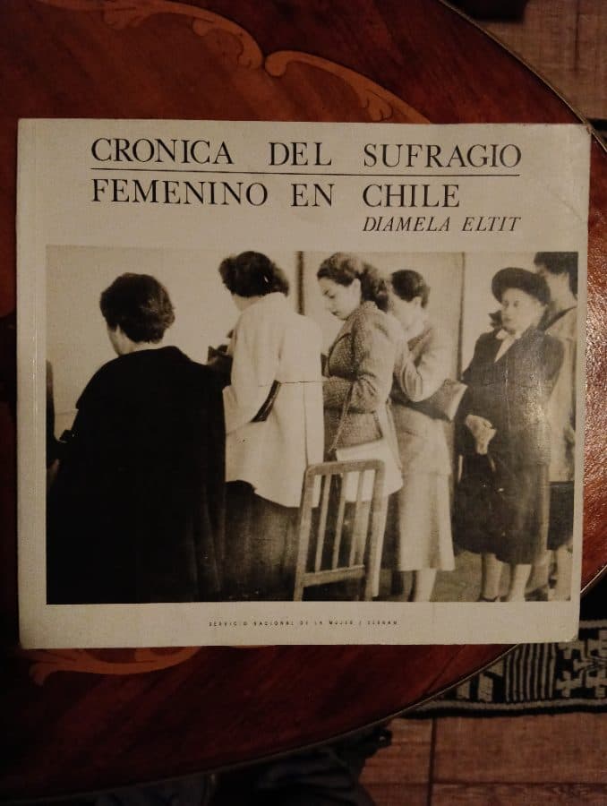 Crónica del Sufragio Femenino en Chile — Diamela Eltit, libro usado