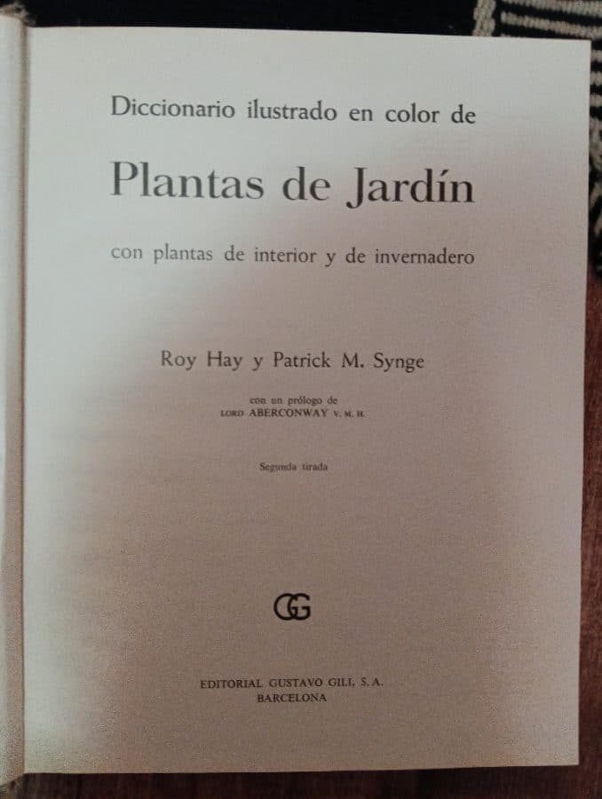 Diccionario ilustrado en color de Plantas de Jardín: con plantas de interior y de invernadero — Roy Hay y Patrick M. Synge, libro usado