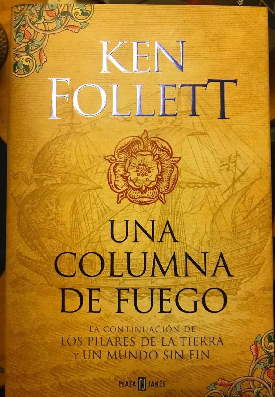 Una columna de fuego — Ken Follett, libro usado