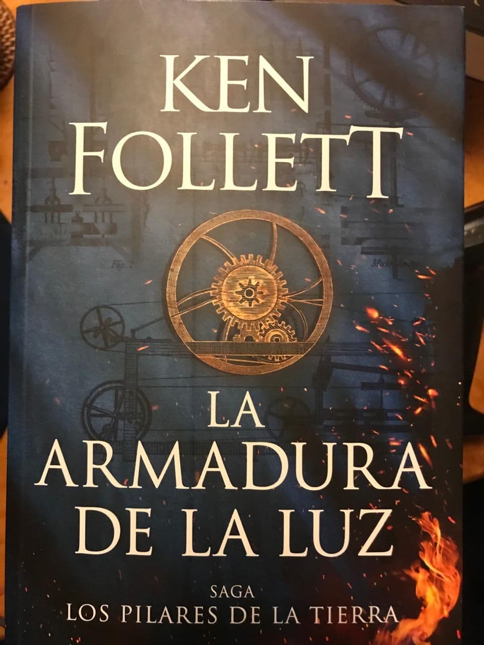 La Armadura de la luz — Ken Follett, libro usado
