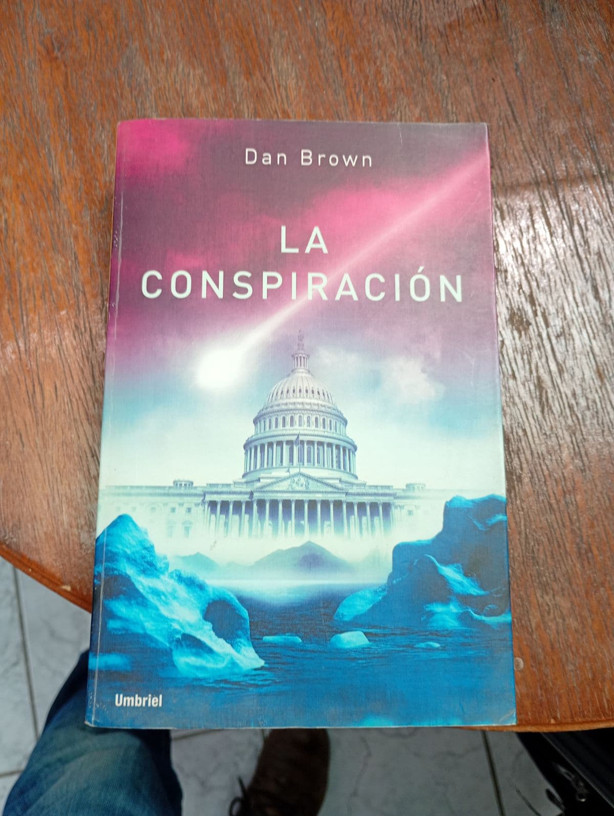 La conspiración — Dan Brown, libro usado (foto 2 de 3)