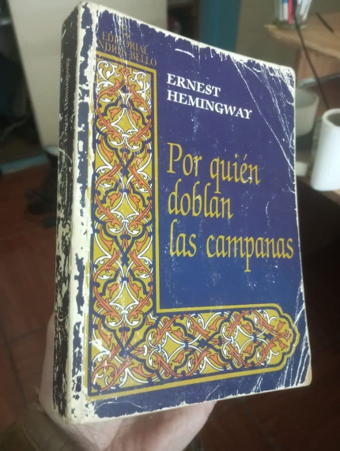 Por quién doblan las campanas — Ernest Hemingway, libro usado (foto 1 de 5)