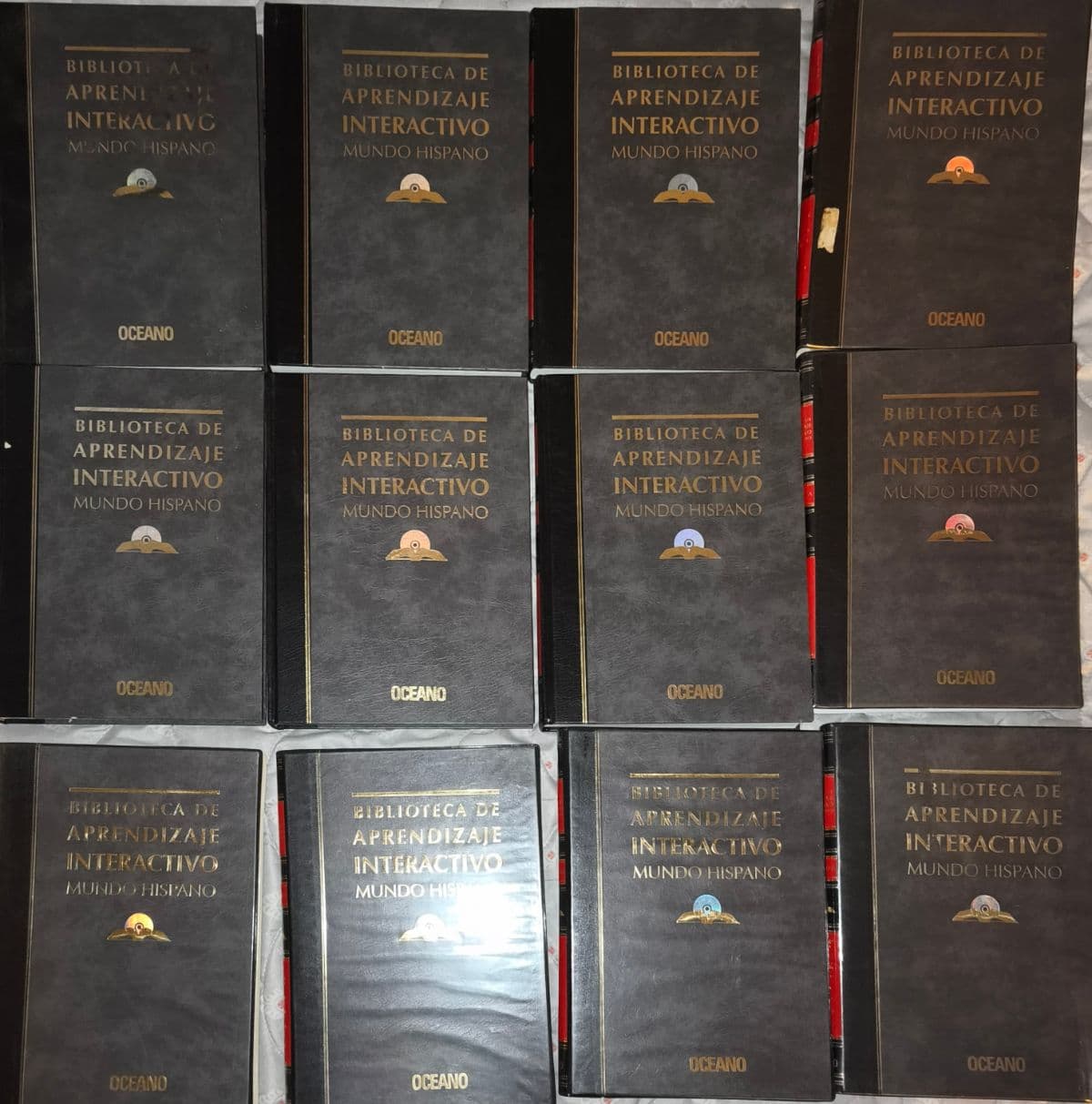Biblioteca de Aprendizaje Interactivo Mundo Hispano – Colección 12 tomos. — Editorial Océano., libro usado (foto 1 de 3)
