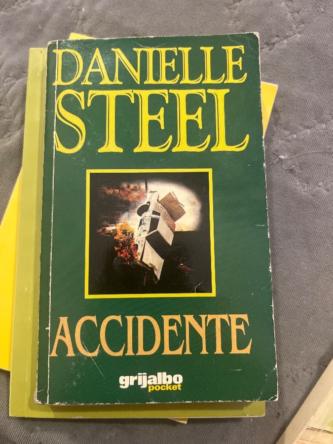 Accidente — Danielle Steel, libro usado