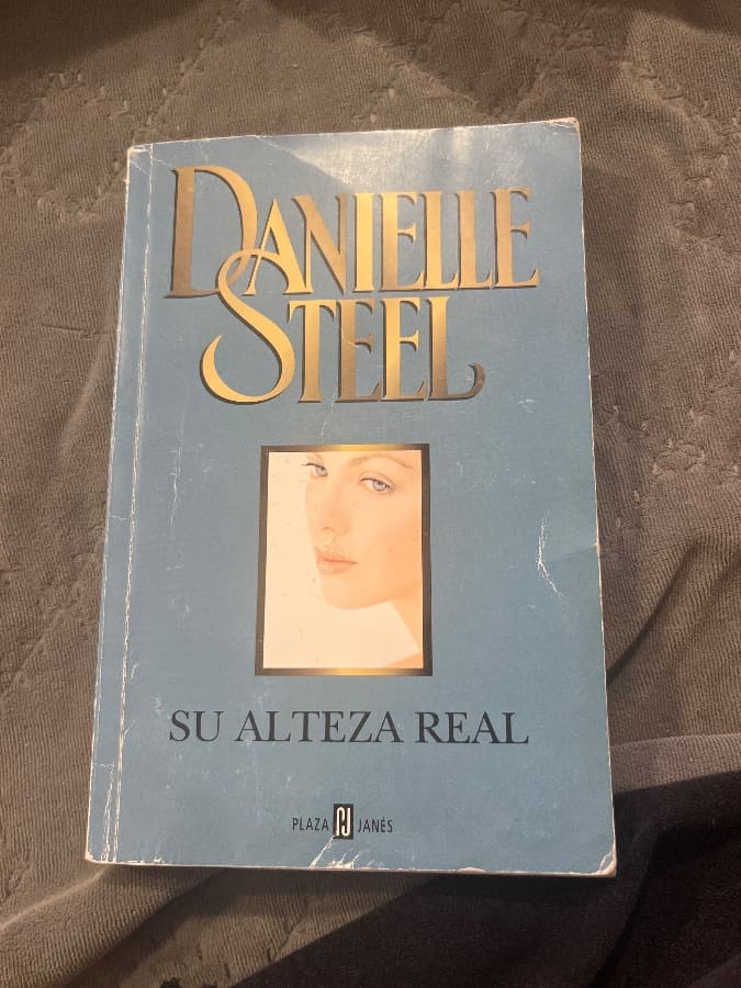 Su Alteza Real — Danielle Steel, libro usado