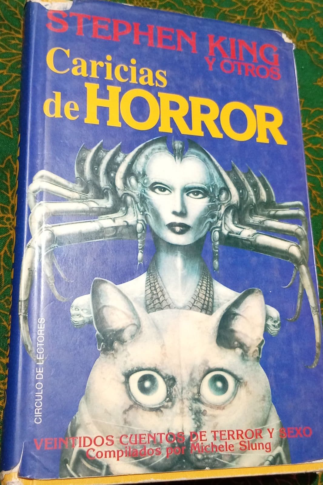 Caricias de horror — Stephen King y otros, libro usado