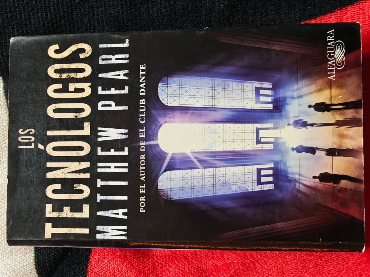 Los tecnólogos — Matthew Pearl, libro usado (foto 1 de 4)