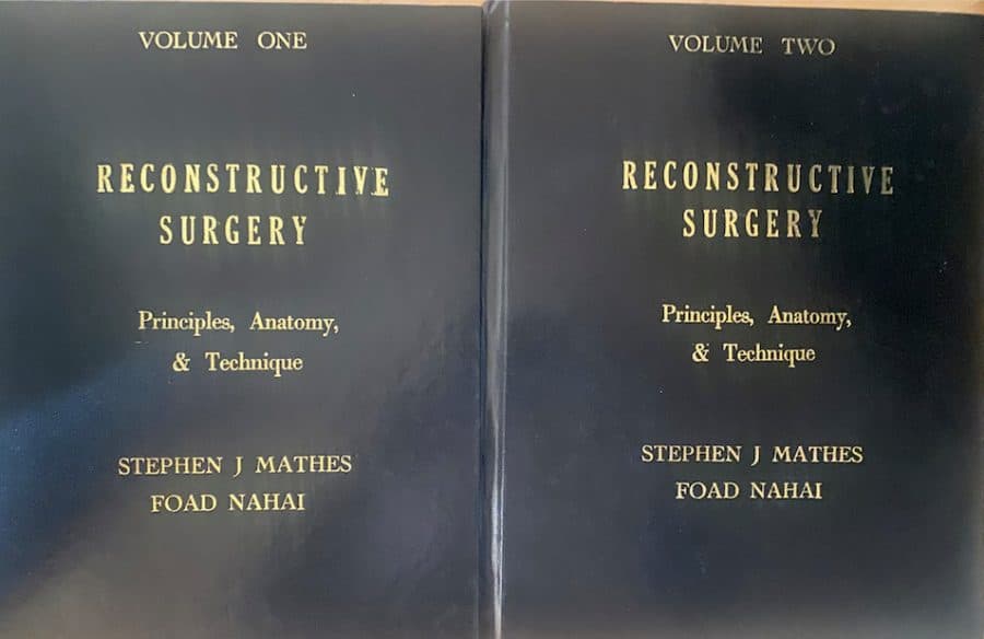 Reconstructive surgery — Stephen J. Mathes, libro usado