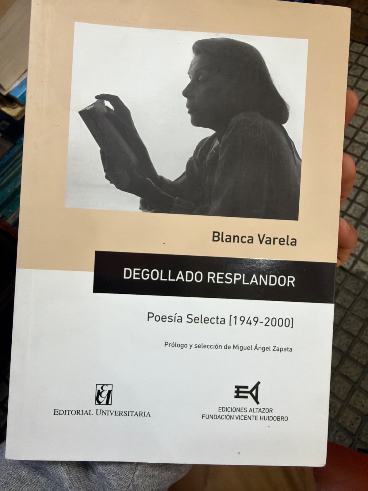 Degollado Resplandor — Blanca Varela, libro usado (foto 2 de 3)