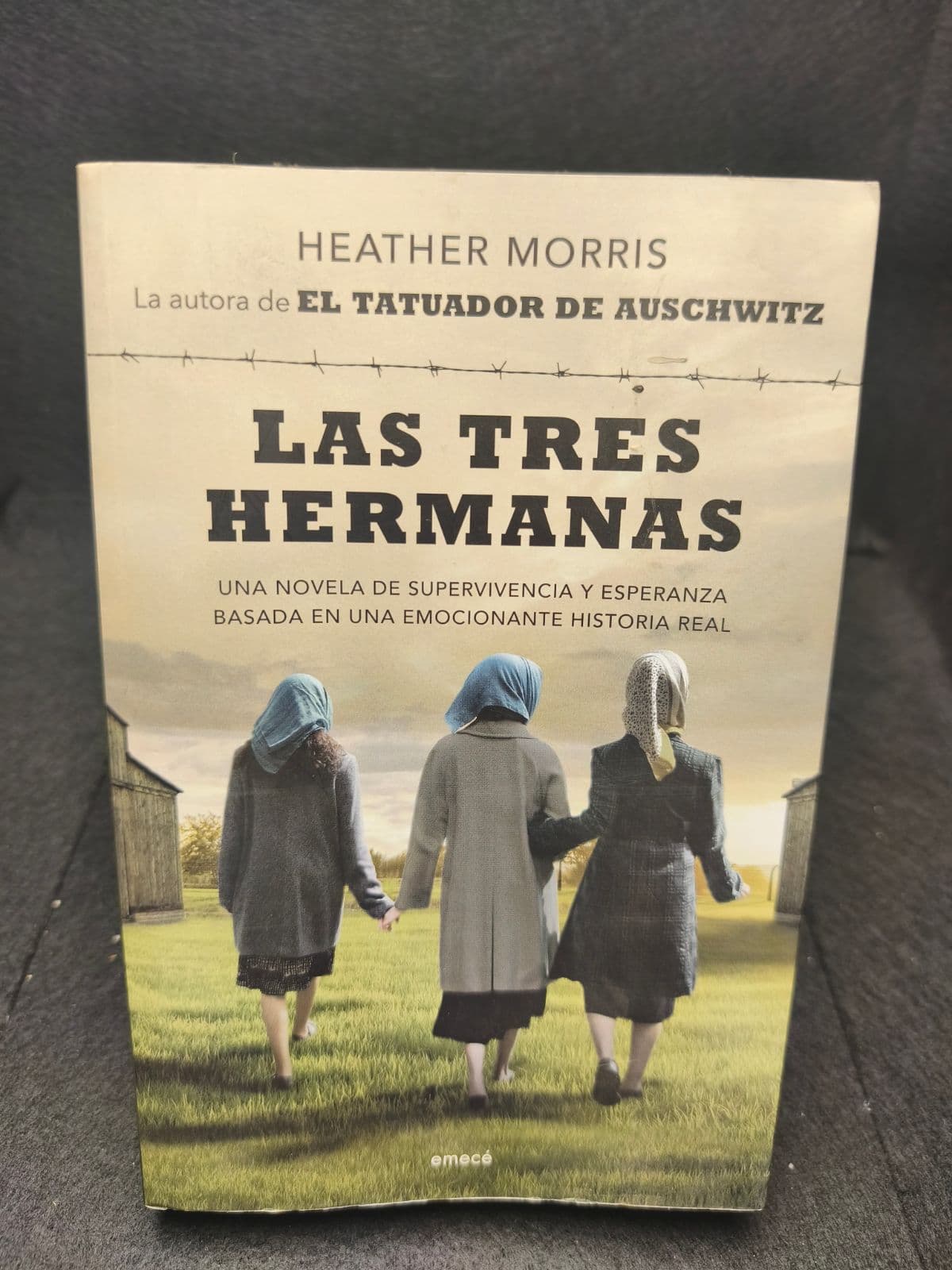 Las tres hermanas — Heather Morris, libro usado (foto 1 de 4)