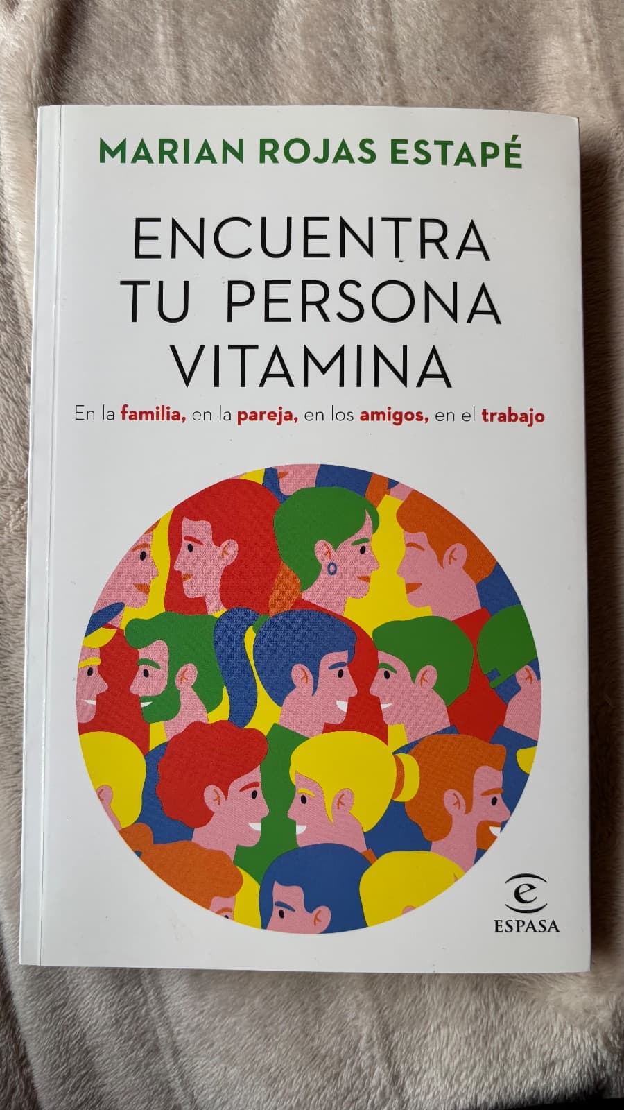 Encuentra tu persona vitamina — Marían Rojas Estapé, libro usado (foto 1 de 5)