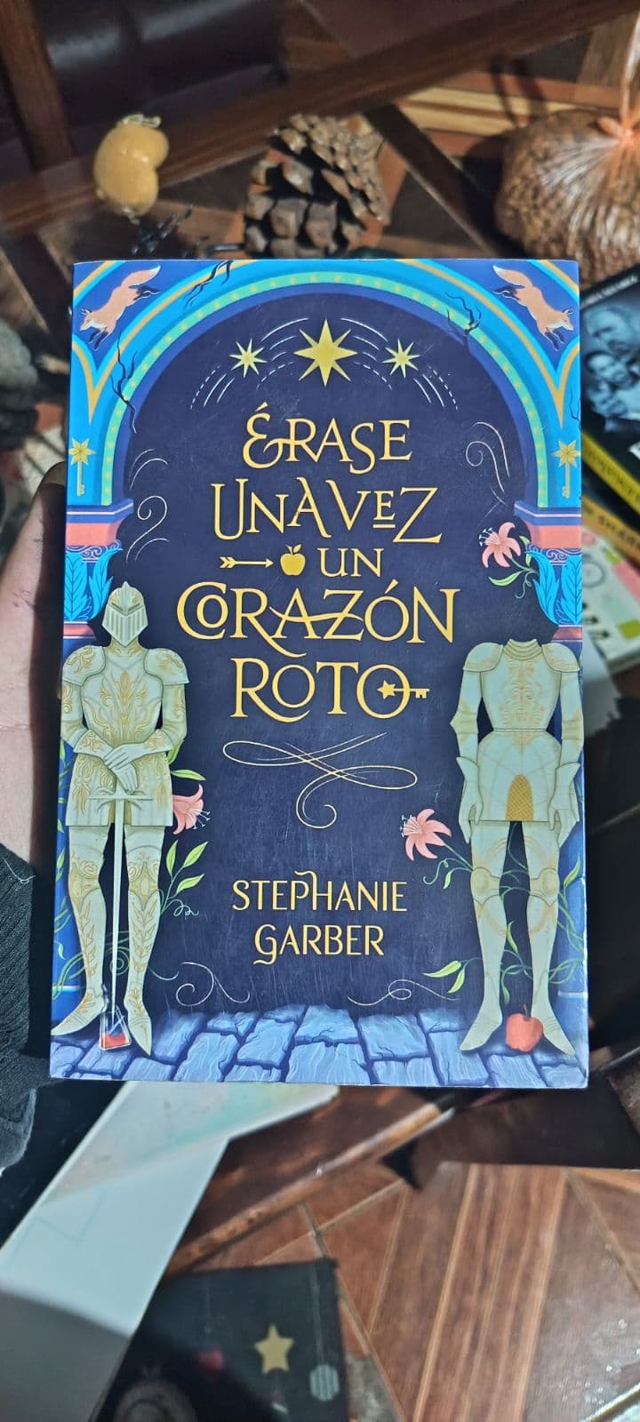 Erase una vez un corazon roto — Stephanie garber, libro usado