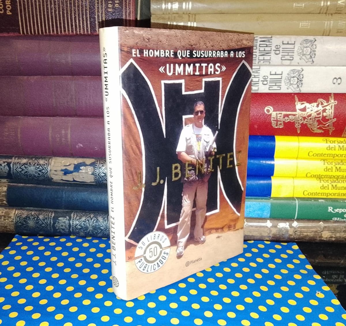 El Hombre Que Le Susurraba A Los Ummitas — J. J. Benítez, libro usado (foto 1 de 4)