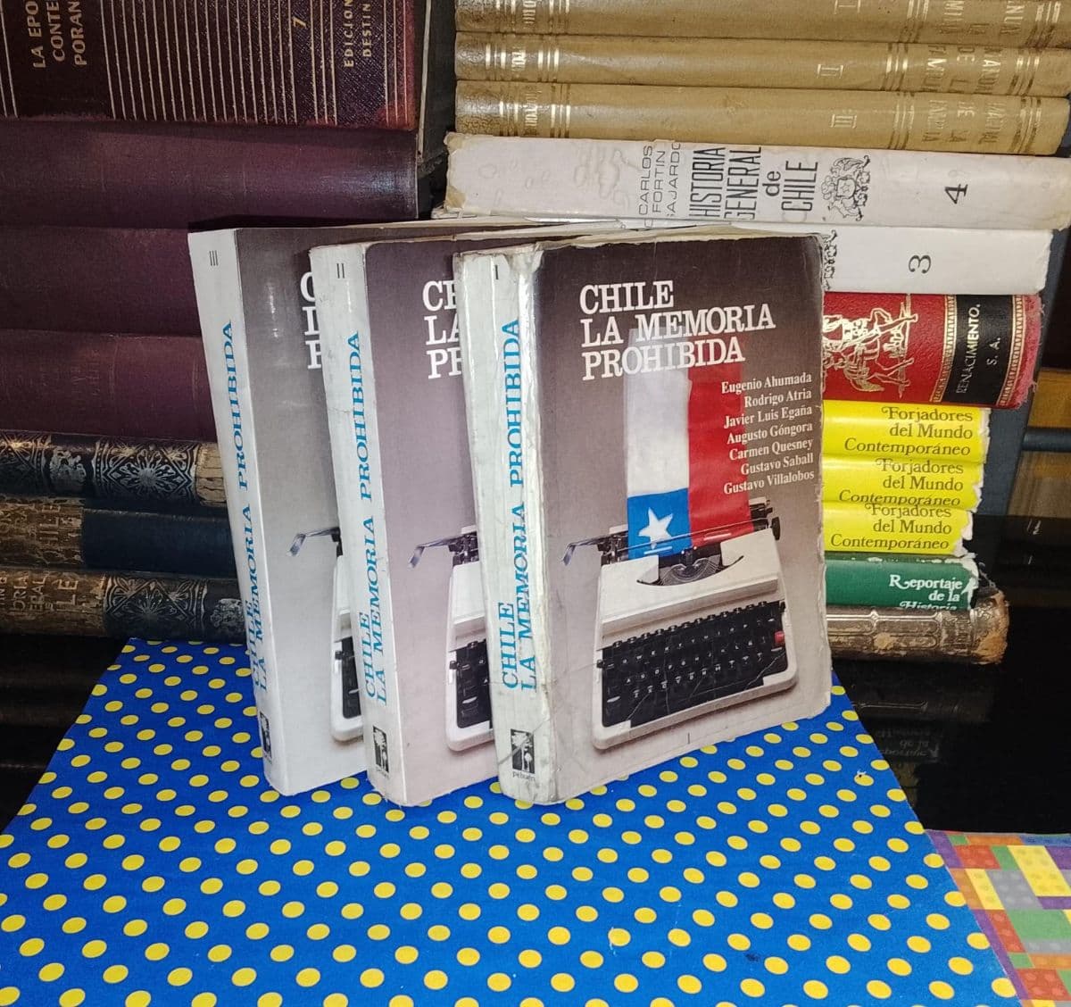 Chile La Memoria Prohibida - 3 tomos — Eugenio Ahumada | Rodrigo Atria | Javier Luis Egaña | Augusto Góngora | Carmen Quesney | Gustavo Saball | Gustavo Villalobos, libro usado