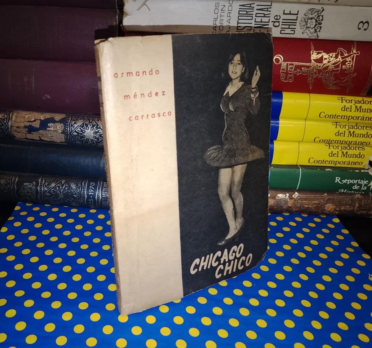 Chicago Chico — Armando Méndez Carrasco, libro usado (foto 1 de 4)