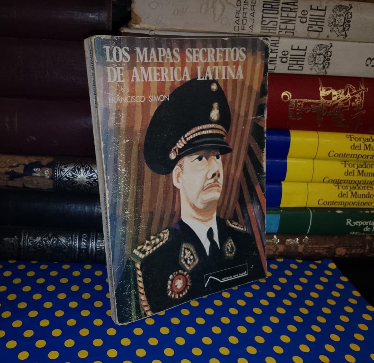 Los Mapas Secretos De América Latina — Francisco Simon, libro usado (foto 1 de 3)