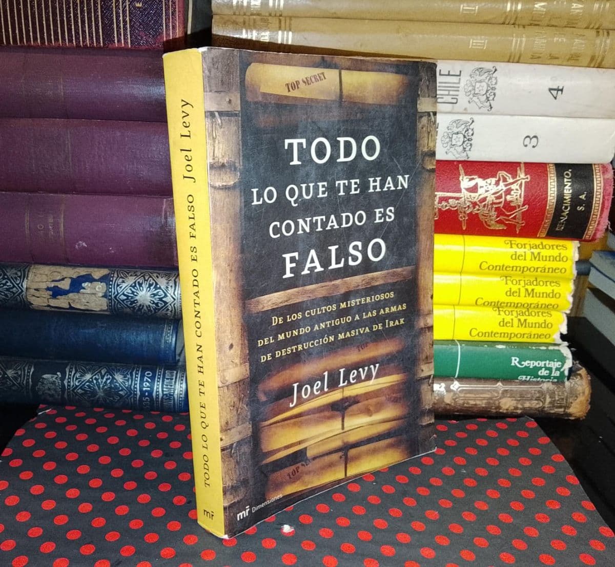 Todo Lo Que Han Contado Es Falso — Joel Levy, libro usado (foto 1 de 5)