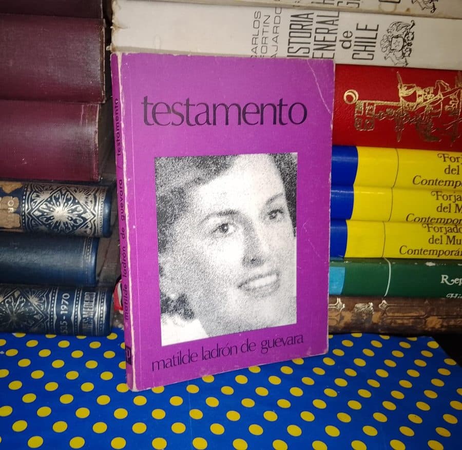 Testamento — Matilde Ladrón de Guevara, libro usado (foto 1 de 6)