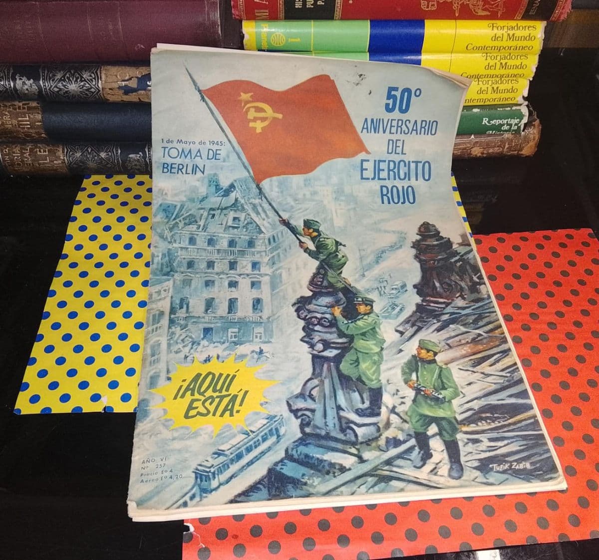 50° Aniversario Del Ejército Rojo — Revista Aquí Está, libro usado (foto 1 de 4)