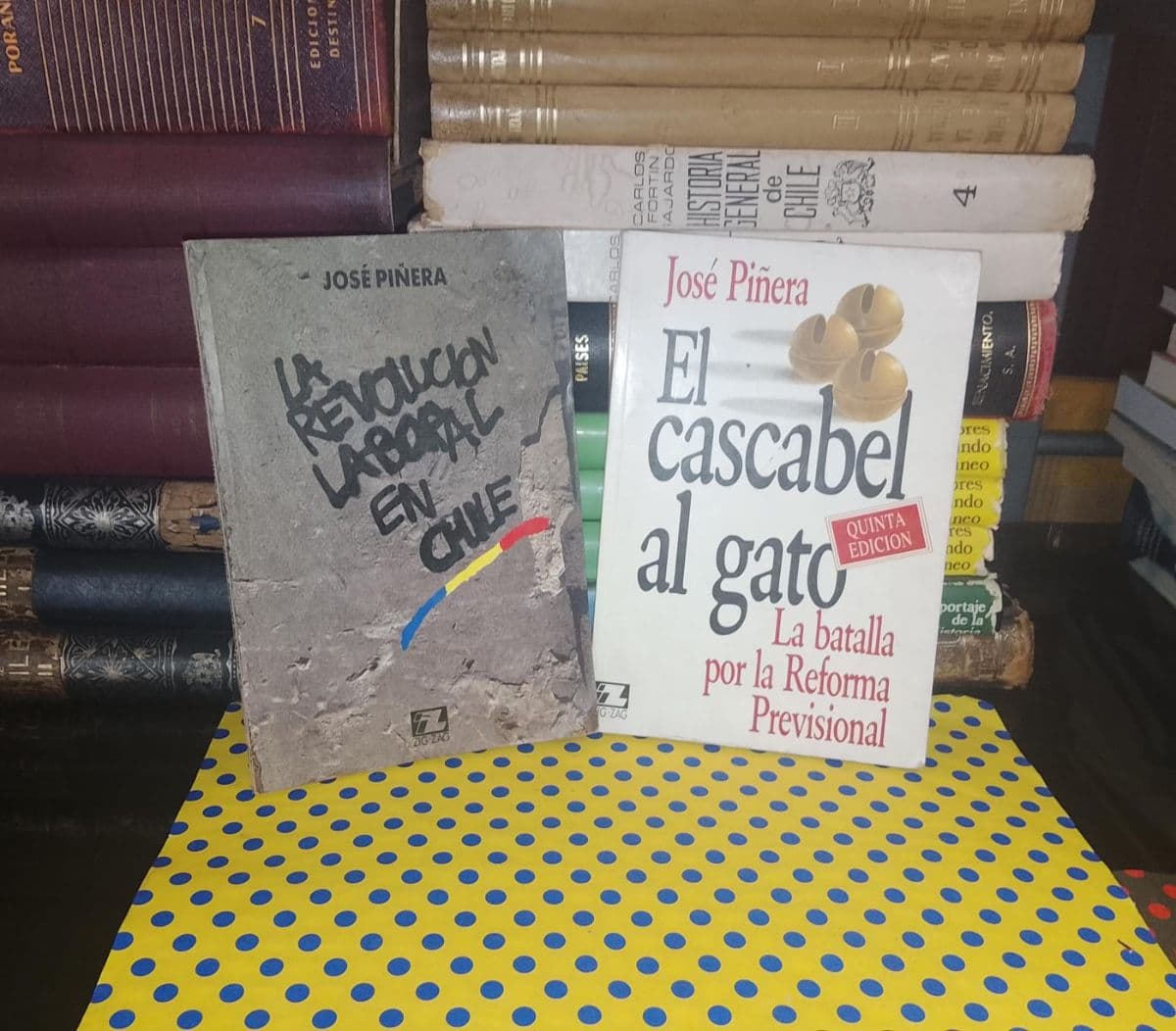 Pack 2 Libros — José Piñera , libro usado (foto 1 de 5)