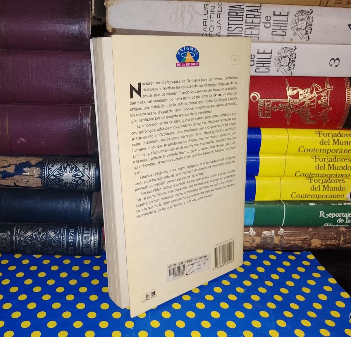 Los Celtas — Manuel Yáñez Solana, libro usado (foto 2 de 6)