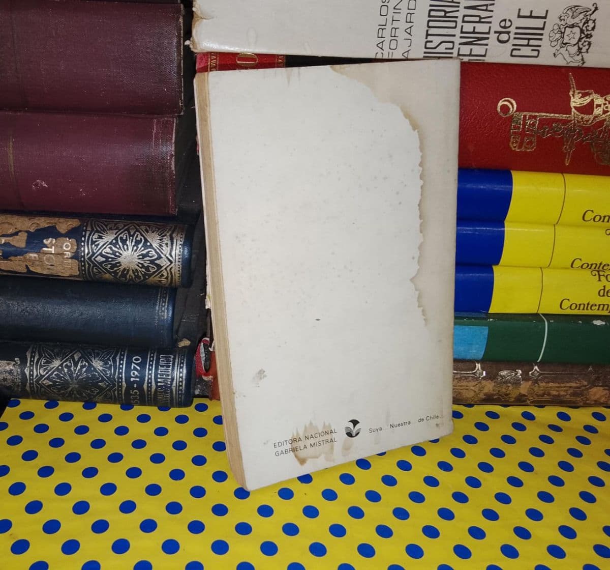 Cuentos De Cuartel — Varios Autores, libro usado (foto 2 de 3)