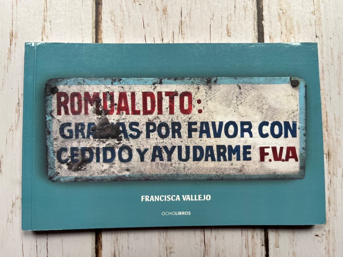 Romualdito — Francisca Vallejo, libro usado (foto 1 de 6)