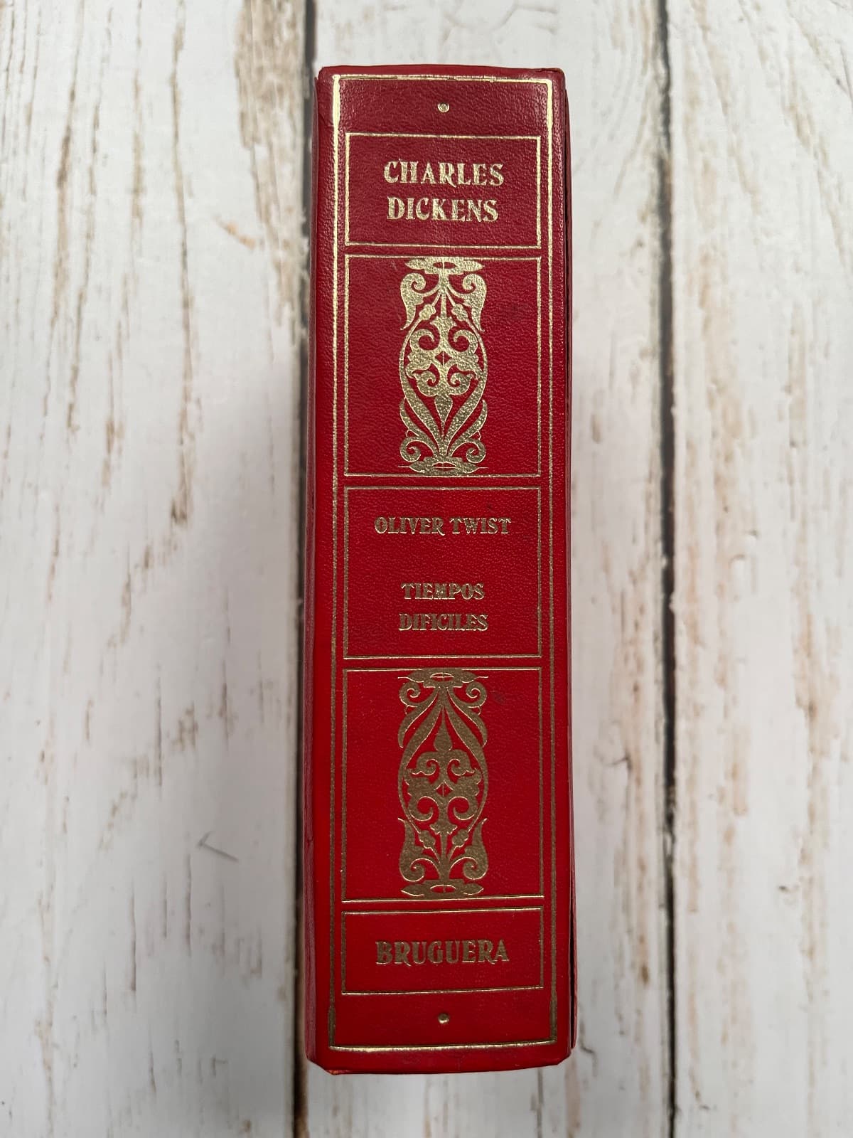 OLIVER TWIST – TIEMPOS DIFÍCILES — Charles Dickens, libro usado (foto 1 de 6)