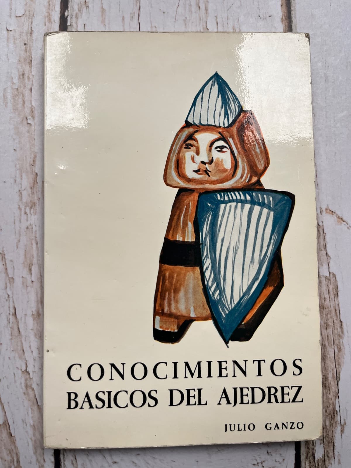 Conocimientos básicos del ajedrez — Julio Ganzo, libro usado (foto 1 de 6)