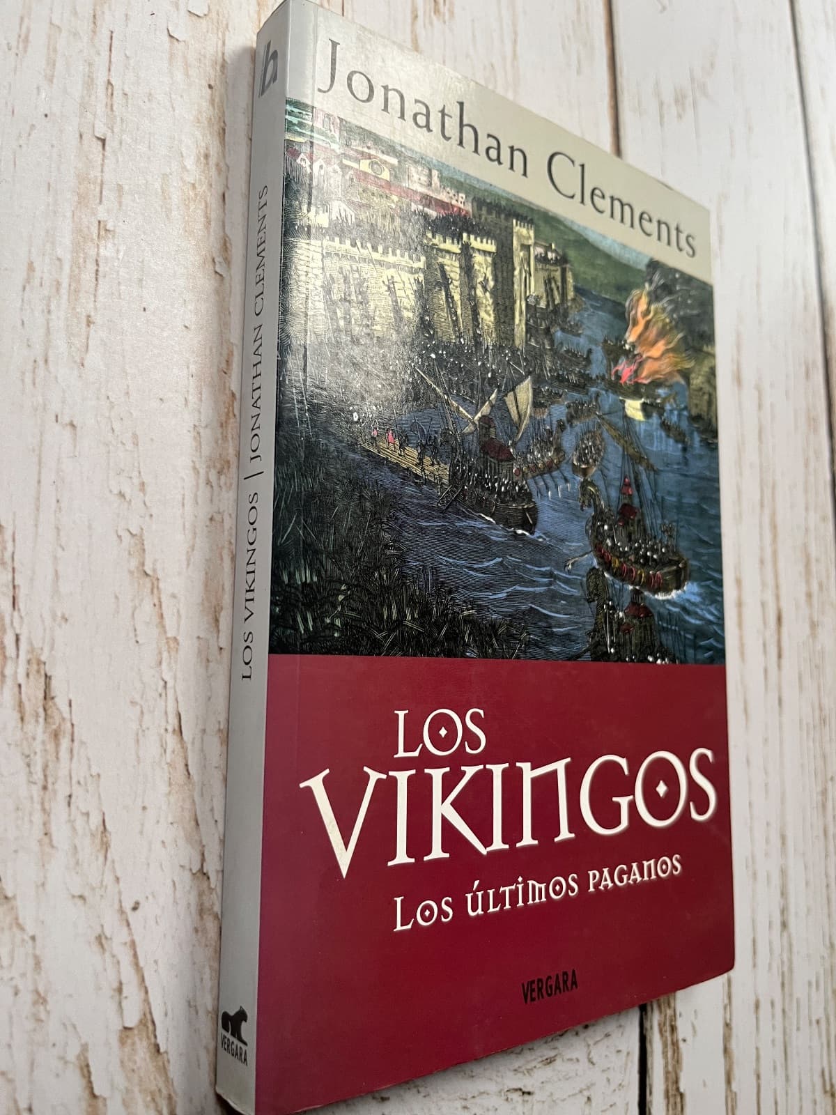 Los vikingos, los últimos paganos — Jonathan Claments, libro usado (foto 1 de 6)