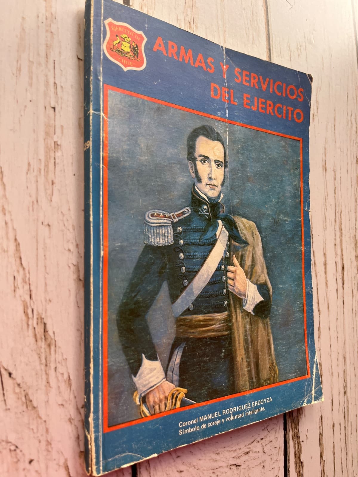 ARMAS Y SERVICIOS DEL EJÉRCITO N.º 29 – 1984 — Nn nn, libro usado (foto 1 de 6)