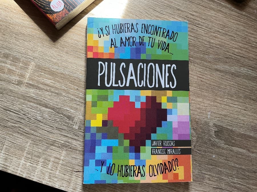 Pulsaciones — Javier Ruescas y Francesc Miralles, libro usado (foto 1 de 4)