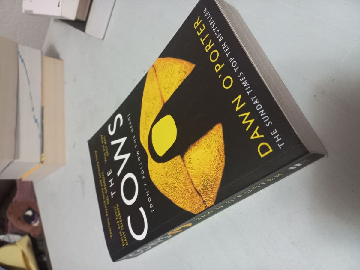 The Cows — Dawn O'Porter, libro usado (foto 1 de 5)
